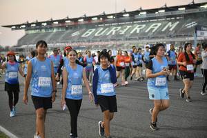 BIB: 70314, 70261
                            <button type="button" onclick="openModal(10464524)" class="btn btn-primary btn-sm float-right btn-popup" data-toggle="modal" data-target=".modal-high-quality">
                        <i class="fas fa-shopping-cart"></i> Add to Cart
                    </button>
                                            <button type="button" onclick="isThisMe(10464524, true)" class="btn btn-success btn-sm float-right btn-popup btn-isme hidden" data-toggle="tooltip" data-placement="bottom" title="นี่คือรูปของคุณใช่ไหม คลิกที่นี่เพื่อเอาเข้าอัลบั้ม">
                        <i class="fas fa-plus"></i> Add to album
                    </button>
                    <button type="button" onclick="isThisMe(10464524, false)" class="btn btn-warning btn-sm float-right btn-popup btn-isnotme hidden">
                        <i class="fas fa-ban"></i> Remove from album
                    </button>